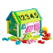 Casuta din lemn colorata cu maner,bile,figurine,forme geometrice si cifre