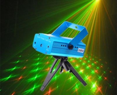 Mini Proiector Laser cu efect de artificii si stelute